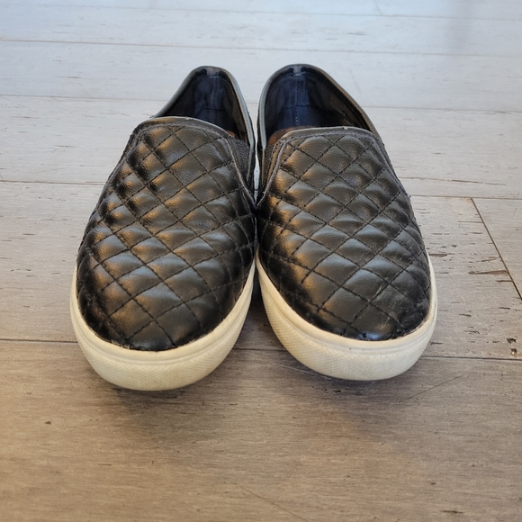 Steve Madden Girls Black Shiny Loafers Size 1 - Picture 5 of 12